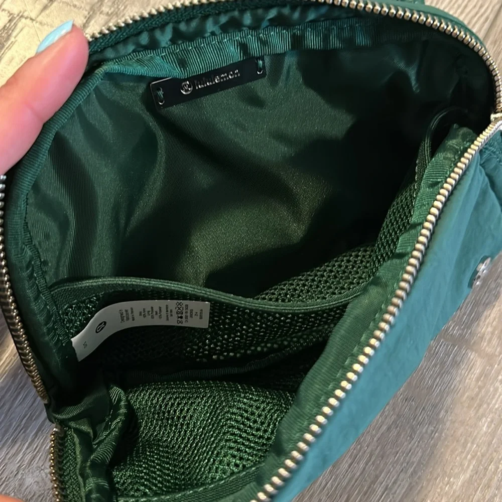 lululemon athletica dark green crossbody belt bag